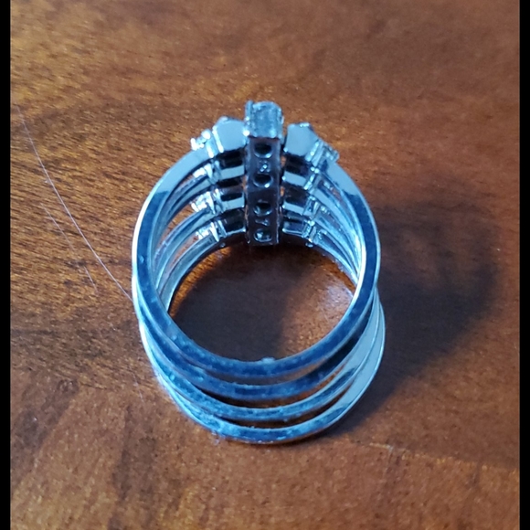 Costume diamond ring - Picture 2 of 4